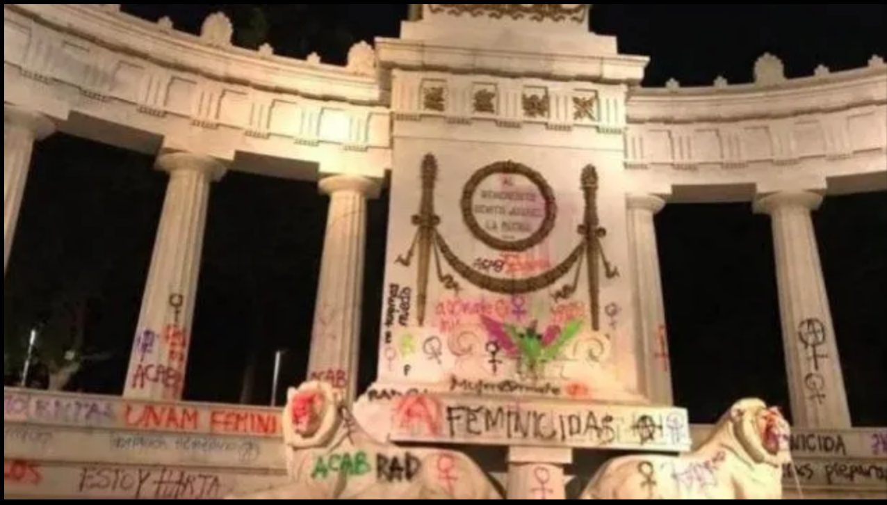 Hemiciclo de Juárez, CDMX 25 de noviembre de 2019 (tras la marcha feminista)